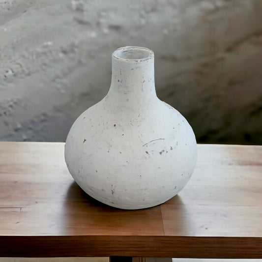 Albus I Clay Vase